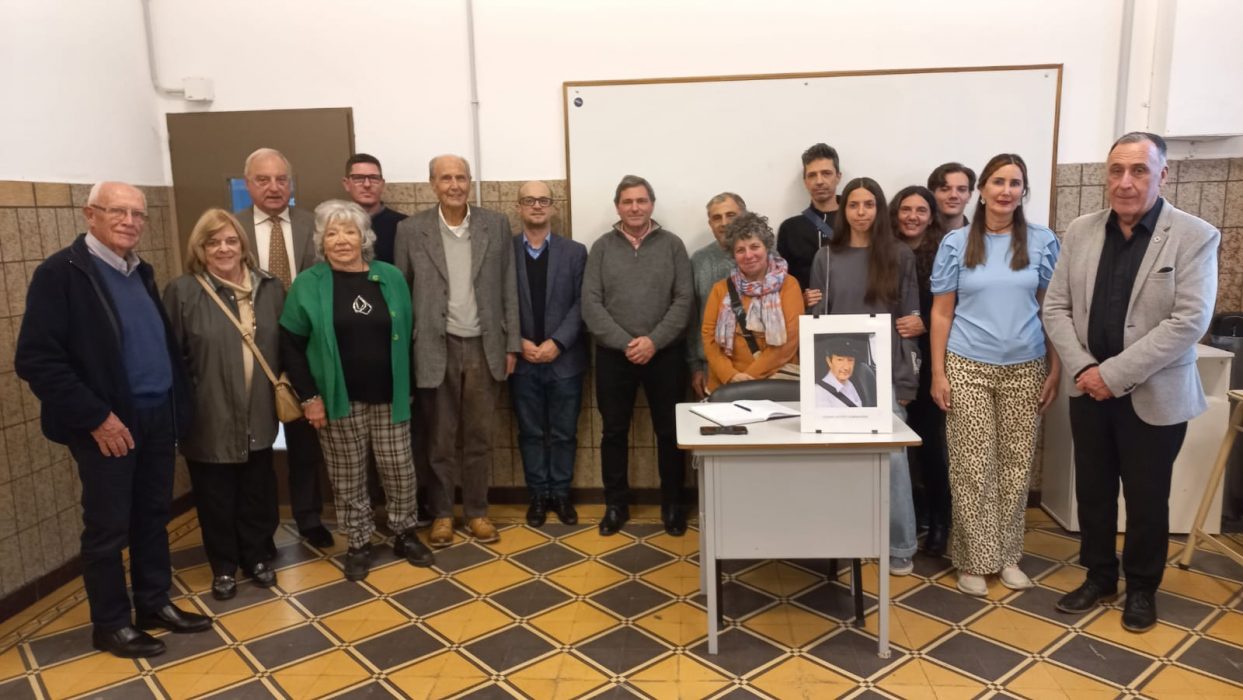 Con un sentido homenaje, Económicas recordó a su primer decano