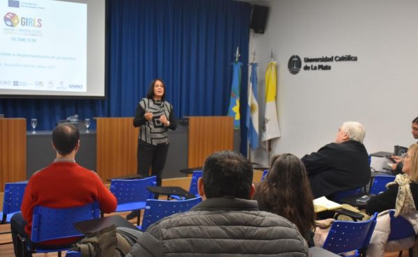 Destacados especialistas internacionales disertaron en la UCALP