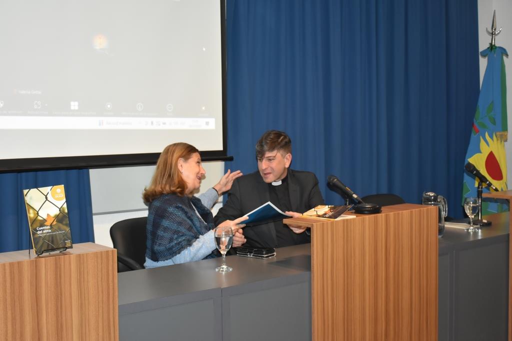Presentaron en la UCALP el libro Cuentos del alma, con relatos y testimonios de personas privadas de la libertad