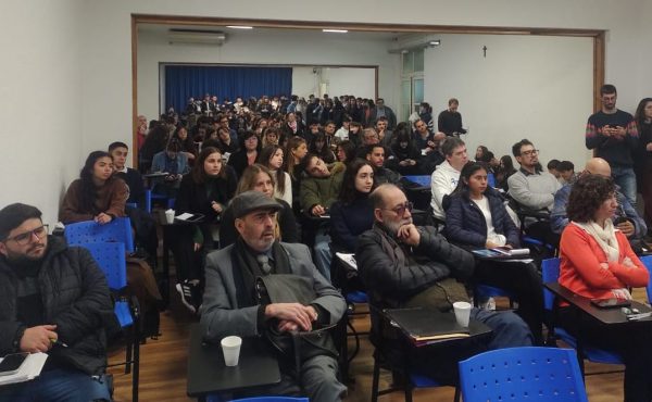 Reflexión, debate y anécdotas en la primera Jornada Internacional de Periodismo en la UCALP