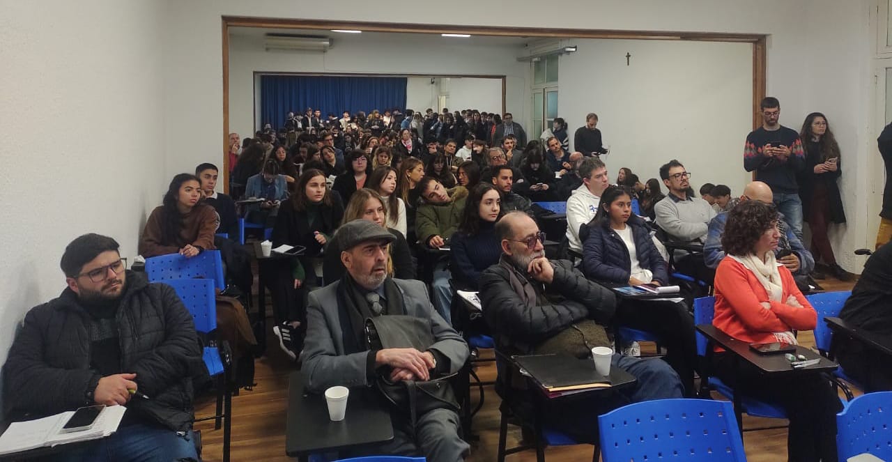 Reflexión, debate y anécdotas en la primera Jornada Internacional de Periodismo en la UCALP