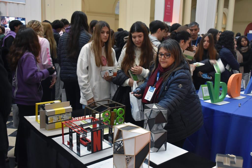 La Expo UCALP 2025 ya se vive en el Pasaje Dardo Rocha