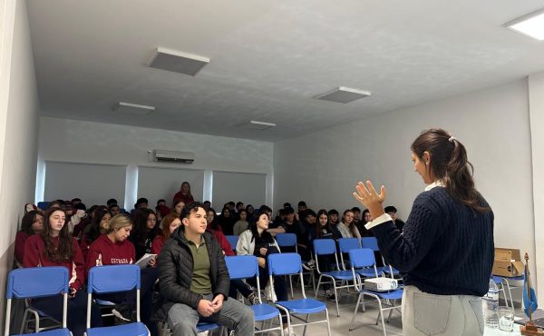 La URI presentó su Programa Internacional de Movilidad Académica en el Colegio Estrada