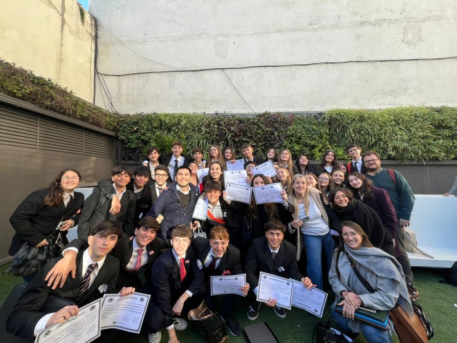 Gran desempeño de los colegios en la preparación del Modelo ONU