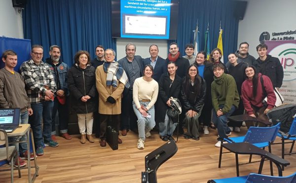 Especialista en geopolítica disertó sobre Malvinas en la facultad de Derecho