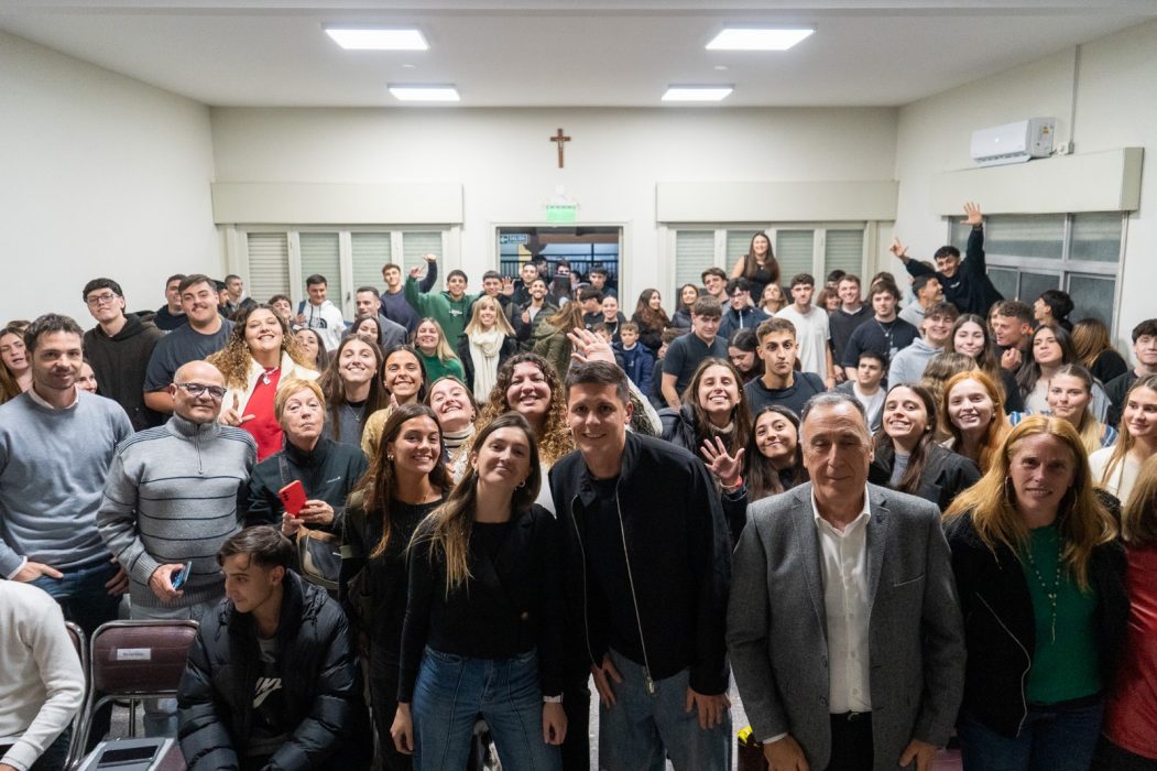 “Historias que inspiran”, Guido Carrillo contó la suya en la facultad de Económicas