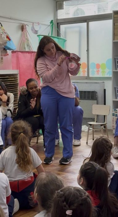 Estudiantes de Odontología realizaron una jornada de educación para la salud en el jardín Estrada (10)