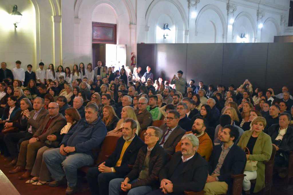 La UCALP vivió un día especial de celebración y reconocimientos a sus estudiantes más destacados