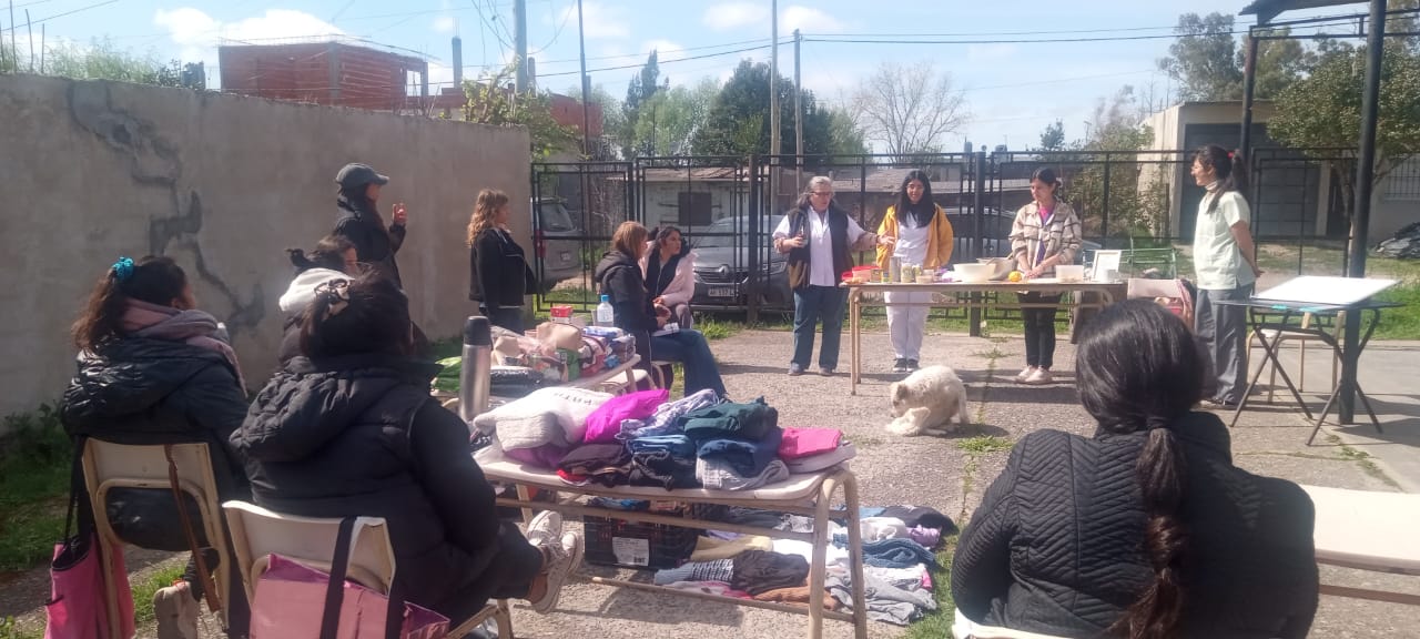 Aprendizaje y juegos para promover hábitos saludables en los barrios platenses