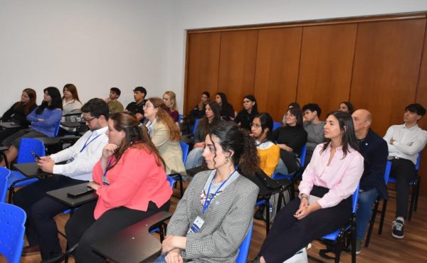 Cónsules de España y Francia hablaron sobre su labor en la Semana Politológica
