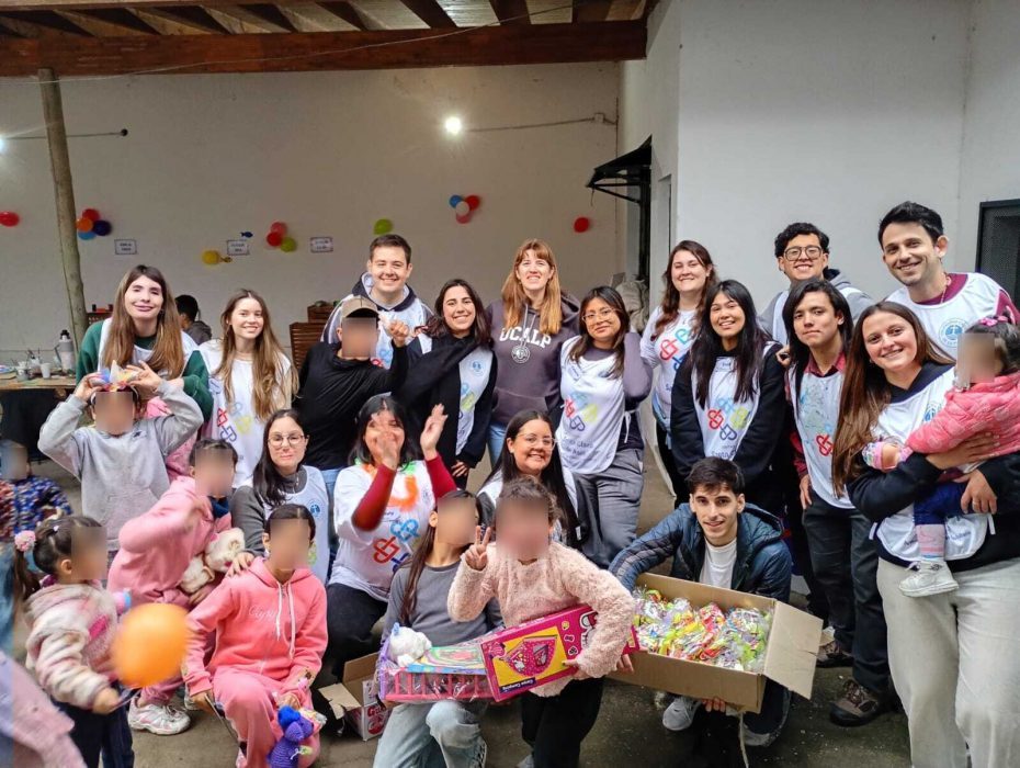 Capacitación en línea para adquirir herramientas en aprendizaje y servicio solidario