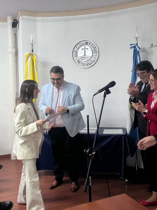 Reconocimiento a los alumnos becados por Santander en la UCALP Sede Bernal (10)