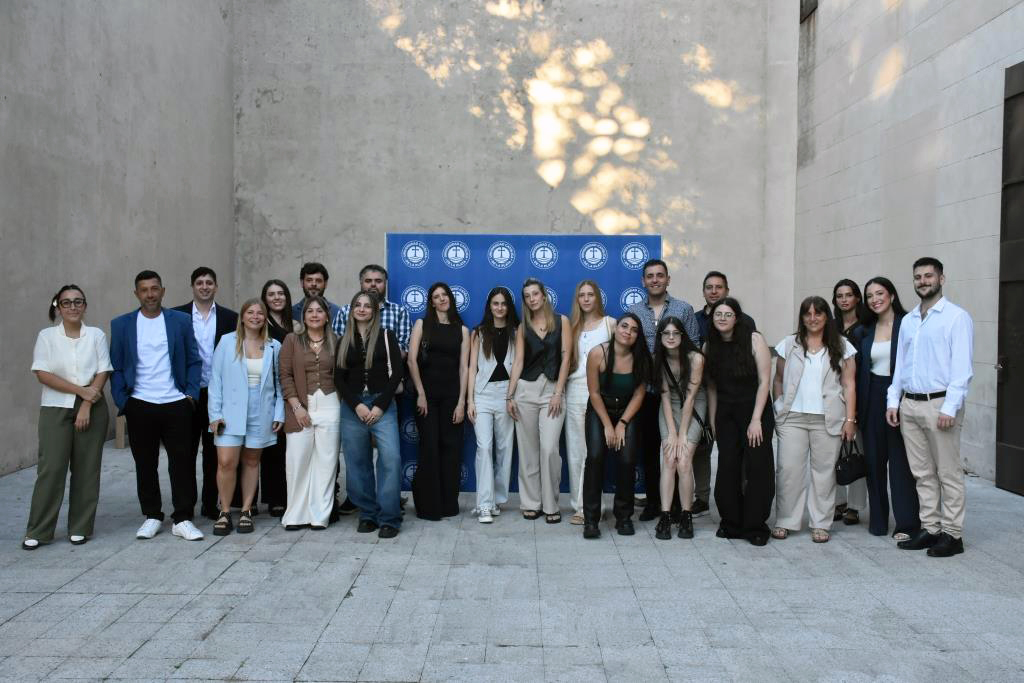 Egresados de Arquitectura y Diseño celebraron su paso a la vida profesional