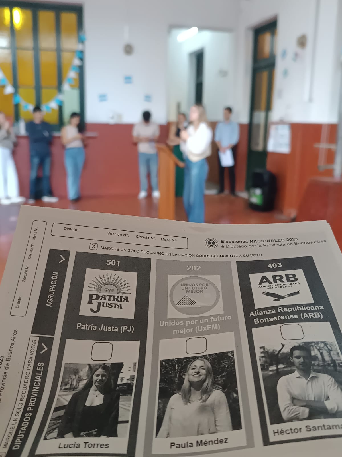 Estudiantes de Ciencia Política realizaron una simulación de campaña y proceso electoral