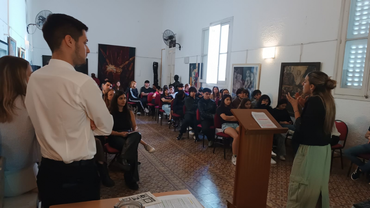 Estudiantes de Ciencia Política realizaron una simulación de campaña y proceso electoral