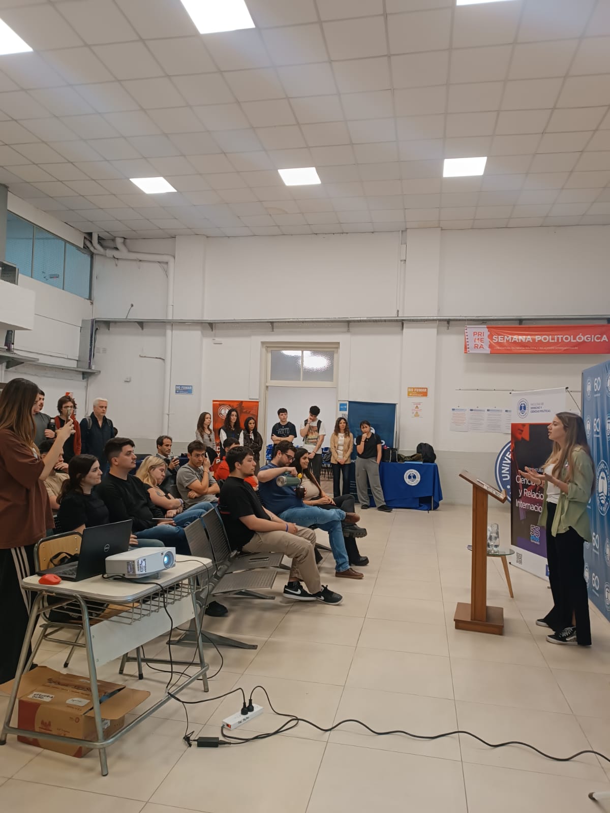 Estudiantes de Ciencia Política realizaron una simulación de campaña y proceso electoral