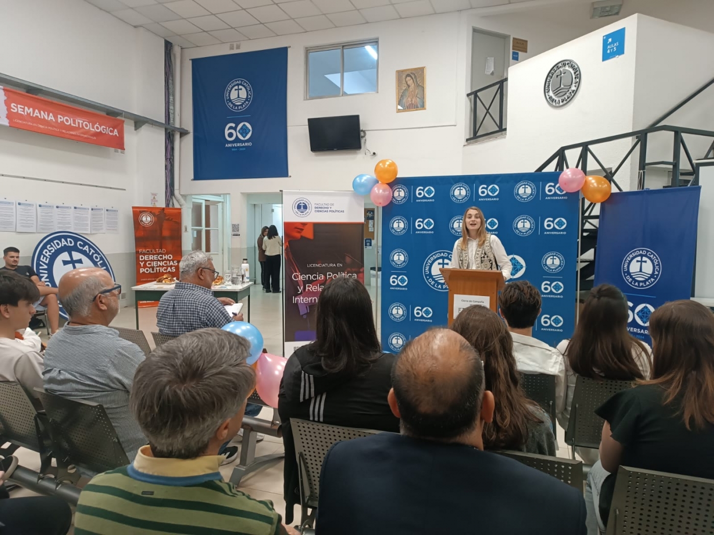 Estudiantes de Ciencia Política realizaron una simulación de campaña y proceso electoral