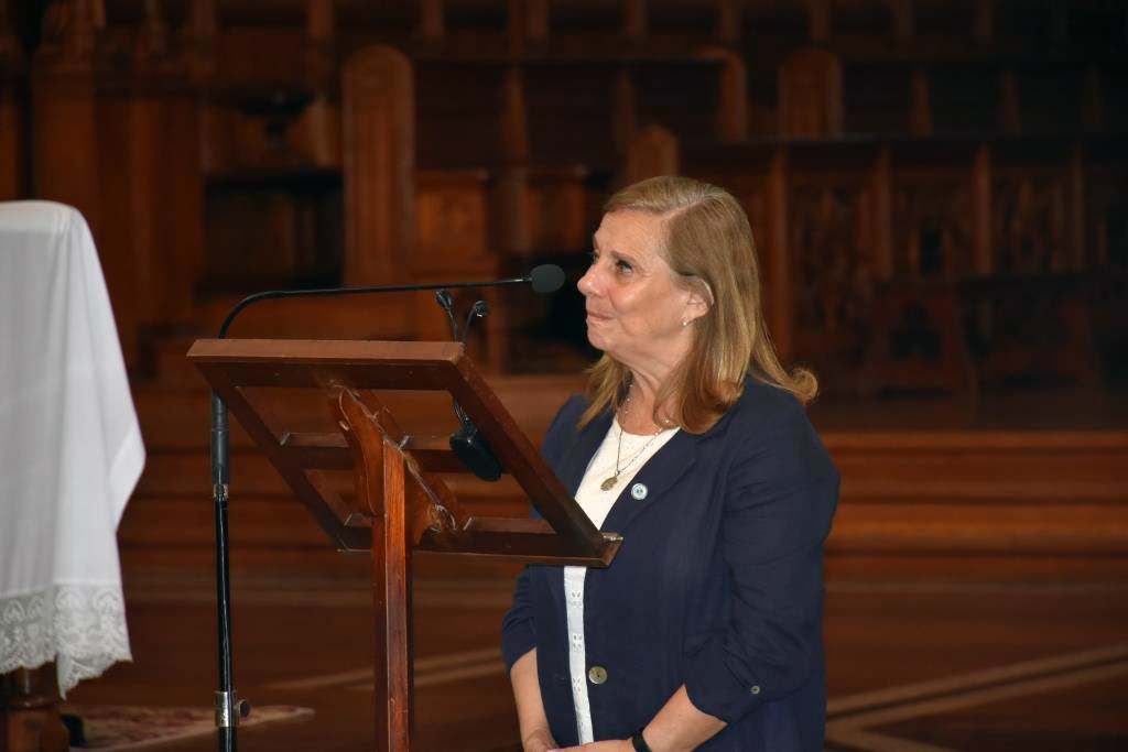 La Catedral se vistió de gala para celebrar a los nuevos graduados de Derecho