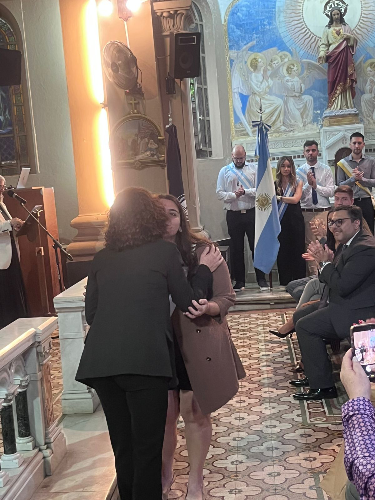 Nuevos graduados vivieron una emotiva ceremonia en el acto de colación de Bernal