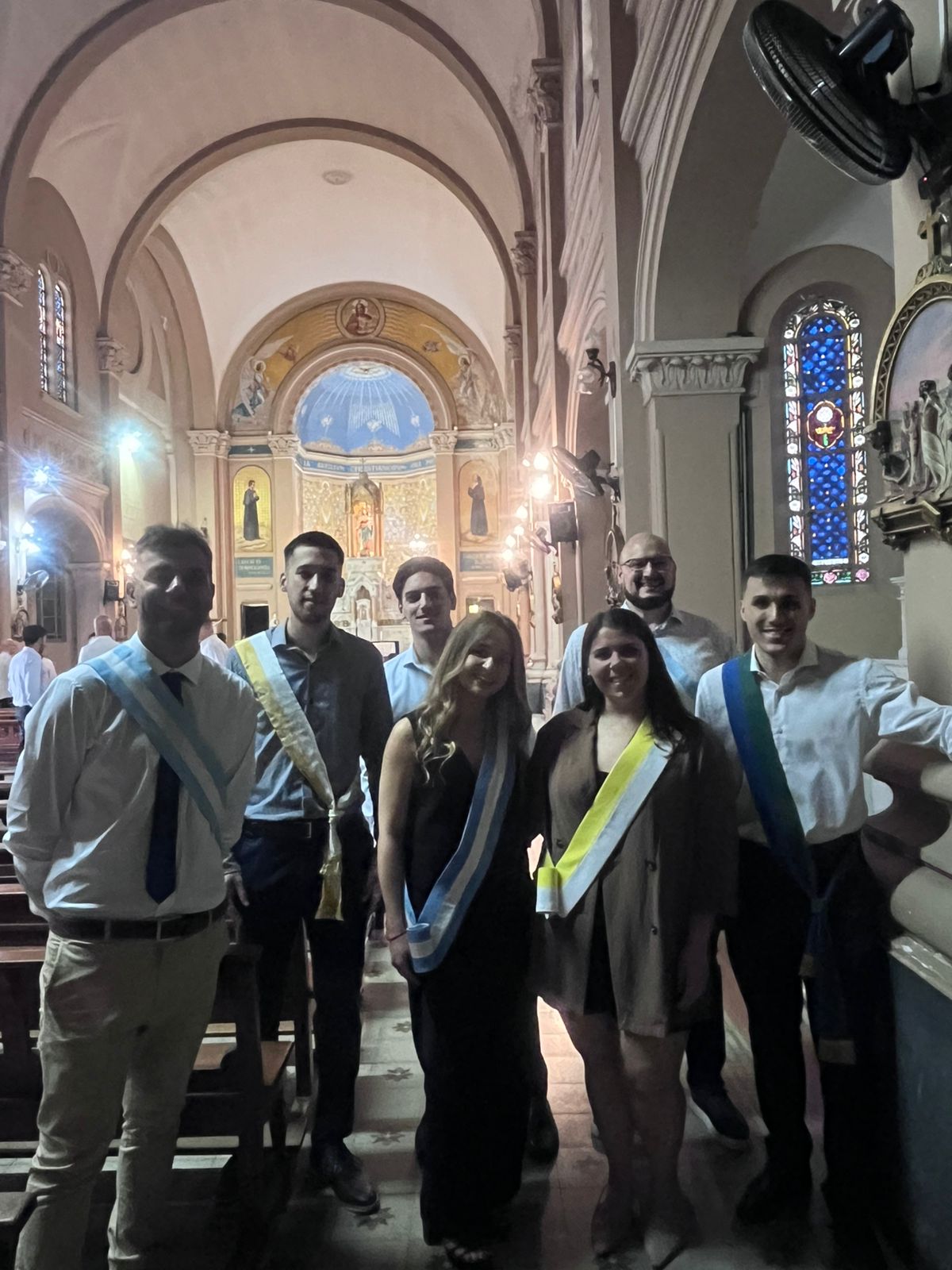 Nuevos graduados vivieron una emotiva ceremonia en el acto de colación de Bernal