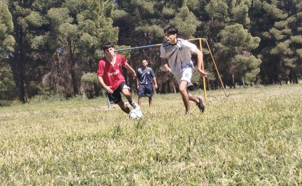 Deporte y recreación en un día a pleno sol en Bahía Blanca