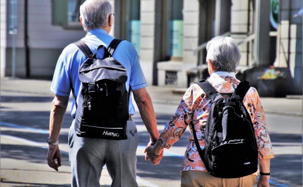 Envejecimiento: investigadora de la UCALP analiza el deterioro cognitivo y la salud pública