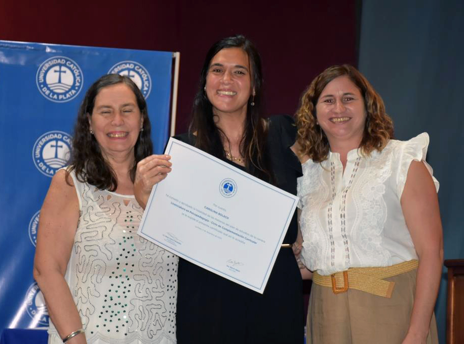 Nuevos graduados de Humanidades inician su camino profesional