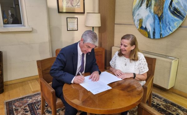 Alianza educativa con UCASAL: calidad académica, investigación y extensión