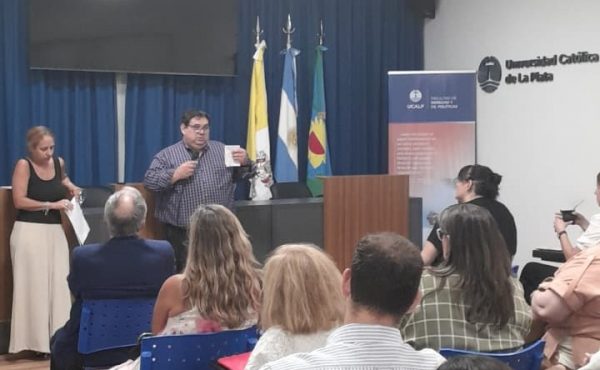 Docentes definieron pautas y estrategias para acompañar a los ingresantes