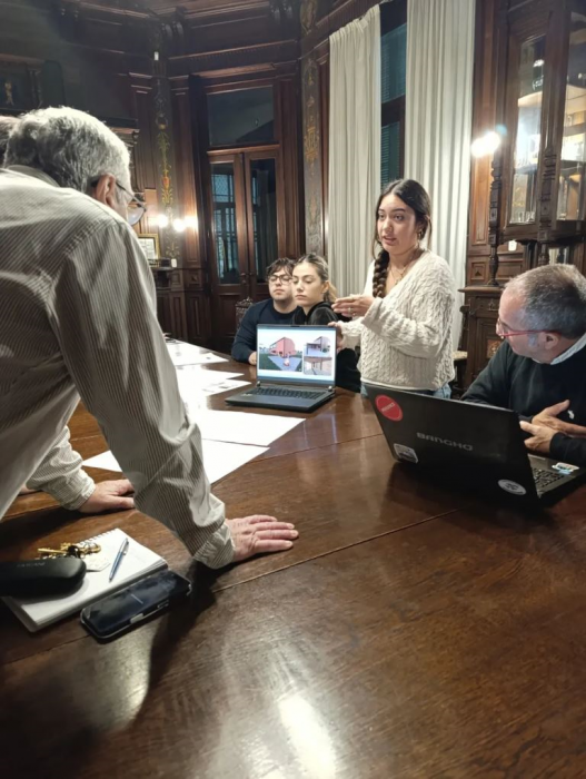 Futuros arquitectos participaron del diseño del proyecto del Hogar de Cristo (3)