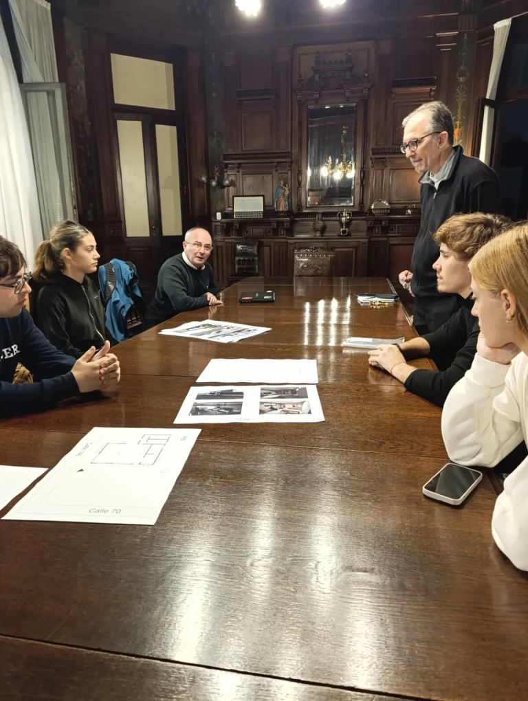 Futuros arquitectos participaron del diseño del proyecto del Hogar de Cristo 
